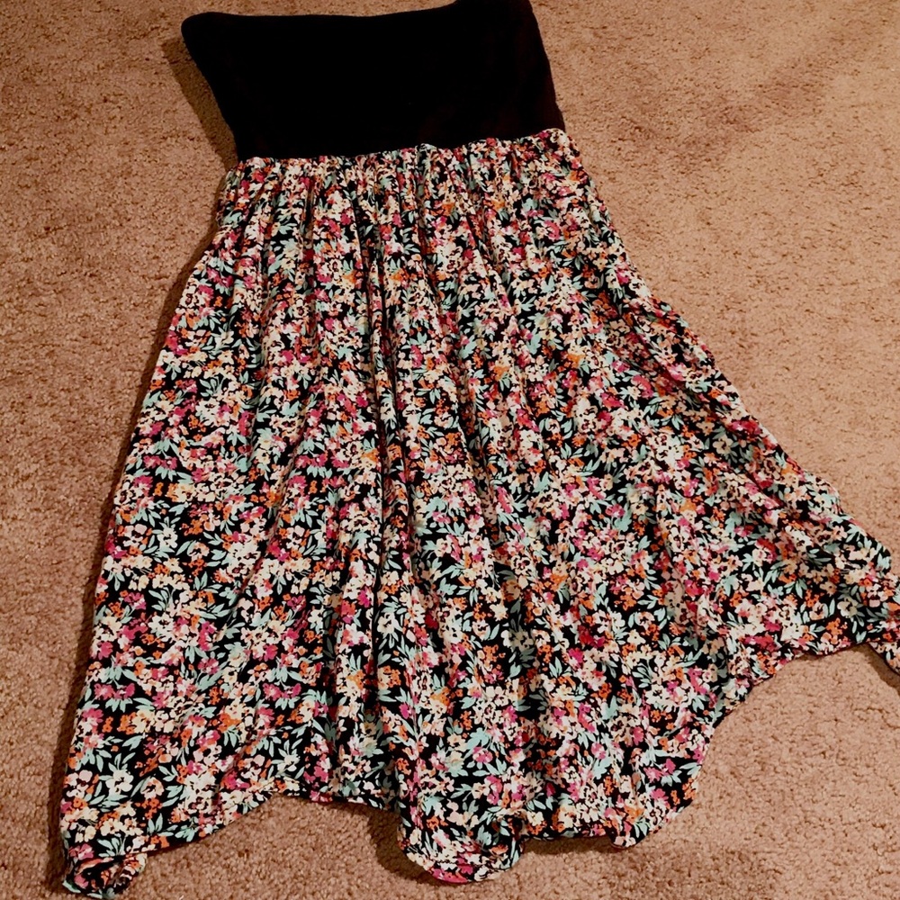 Juniors O’neill Annika Strapless Floral Dress 🌼🌷
